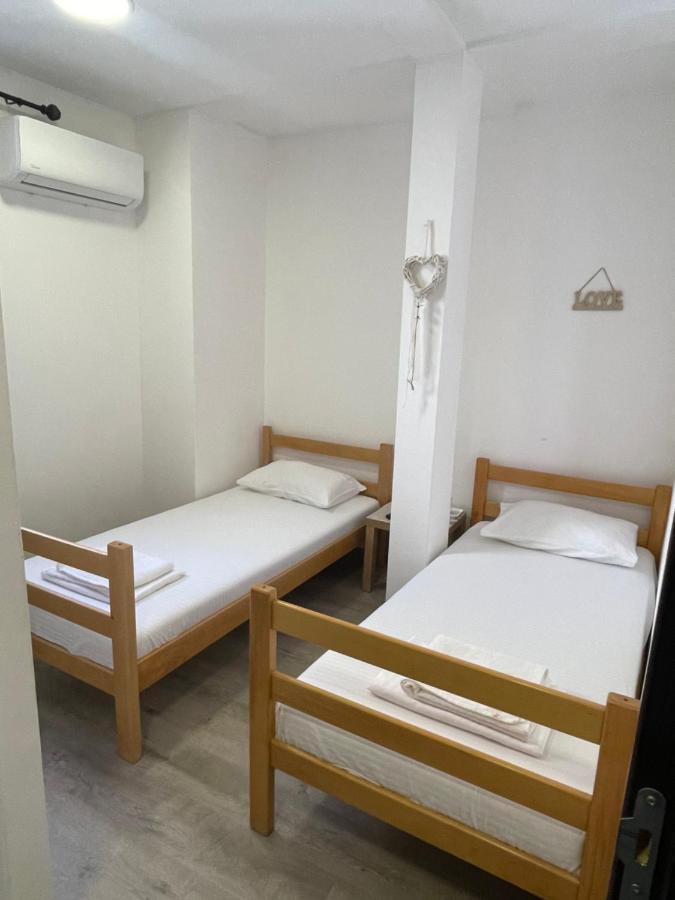 Apartments & Rooms Left River Belgrad Exterior foto